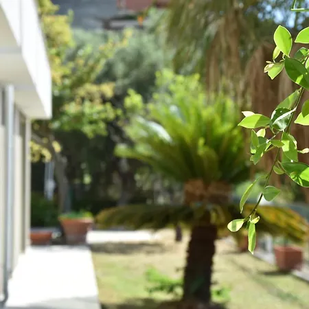 Thalore E Bed and breakfast 3*