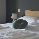 Thalore E Bed & Breakfast